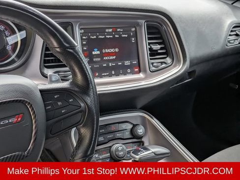 Used 2022 Dodge Challenger R/T Scat Pack RWD image 16