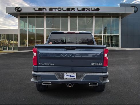Used 2019 Chevrolet Silverado 1500 High Country w/ Technology Package image 4