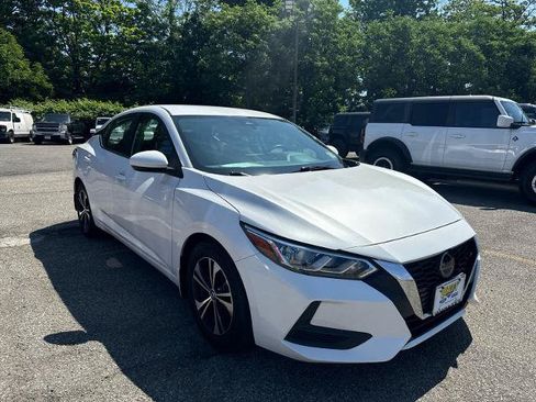 Used 2021 Nissan Sentra SV FWD image 1