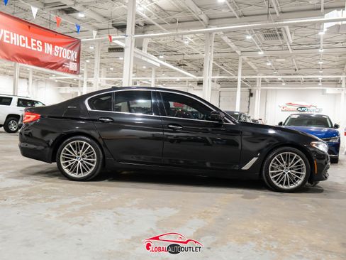 Used 2018 BMW 530e w/ Premium Package 2 image 8
