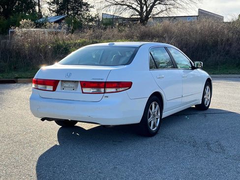 Used 2004 Honda Accord EX image 2