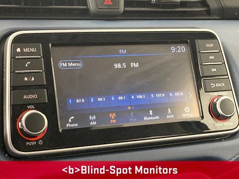 Used 2025 Nissan Versa SV FWD image 3
