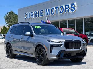 Used 2023 BMW X7 xDrive40i w/ M Sport Package AWD/4WD video 1