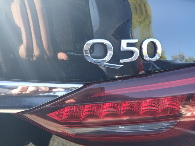 Used 2018 INFINITI Q50 Luxe w/ Essential Package (3.0T Luxe) RWD image 28