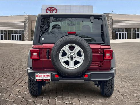 Used 2022 Jeep Wrangler Unlimited Sport image 6