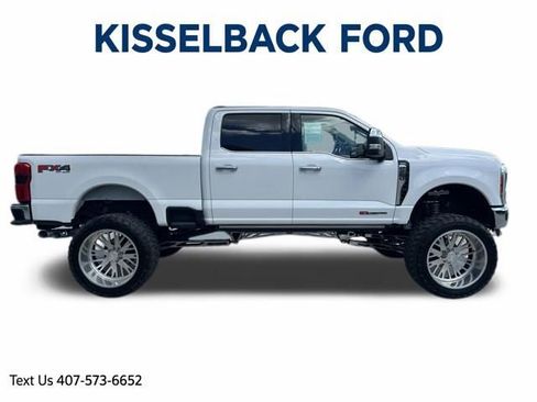Used 2023 Ford F250 Lariat w/ Lariat Ultimate Package AWD/4WD image 3