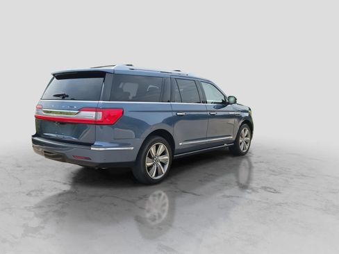 Used 2018 Lincoln Navigator L Reserve w/ Technology Package AWD/4WD image 8
