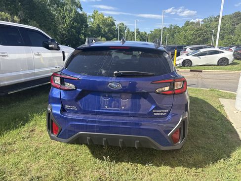 Used 2024 Subaru Crosstrek 2.5i Limited AWD/4WD image 8