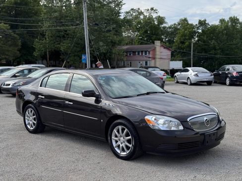 Used 2008 Buick Lucerne CXL w/ Chrome Appearance Package FWD image 7