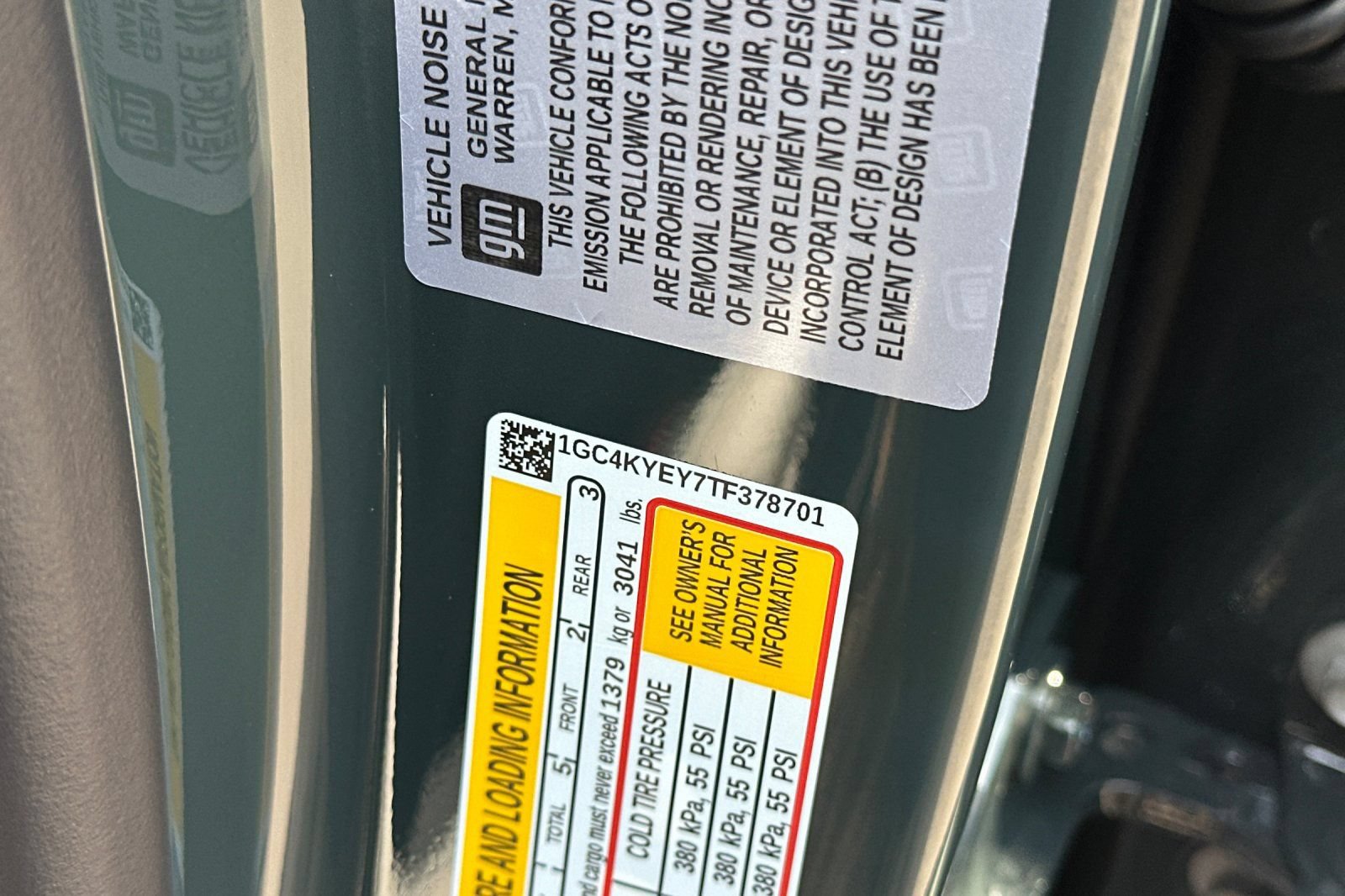 New 2026 Chevrolet Silverado 2500 ZR2 w/ LPO, Dark Essentials Package AWD/4WD image 27