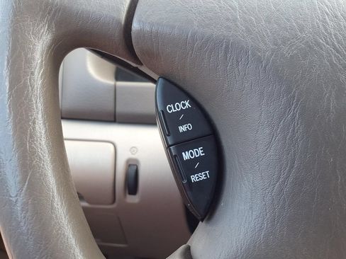 Used 2002 Toyota Camry XLE FWD image 22