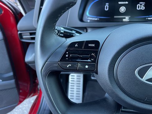 Certified 2025 Hyundai Elantra Sport image 16