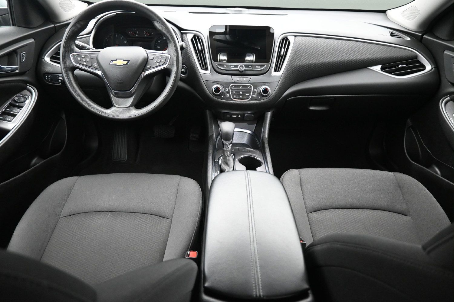 Used 2025 Chevrolet Malibu LT FWD image 9