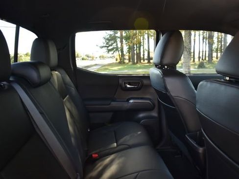 Used 2023 Toyota Tacoma TRD Sport image 24