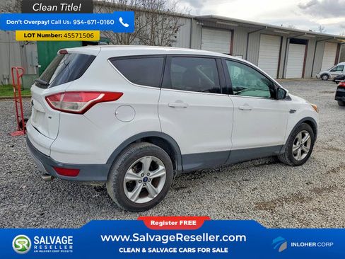 Used 2015 Ford Escape SE image 4