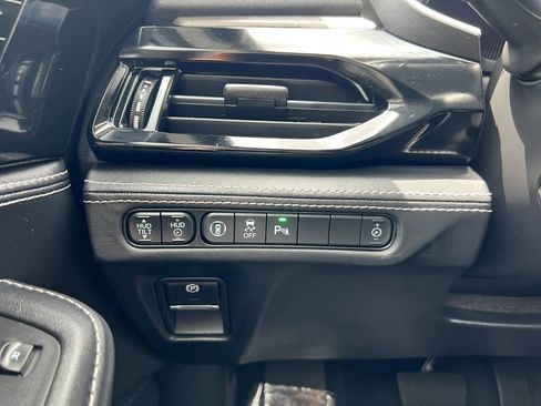 Certified 2025 Acura MDX SH-AWD w/ Advance Package image 17