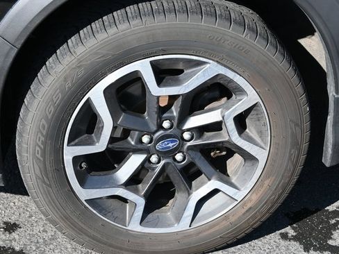 Used 2016 Subaru Crosstrek 2.0i Limited image 4