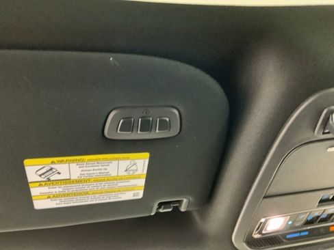 Used 2024 Ford F350 Platinum image 28