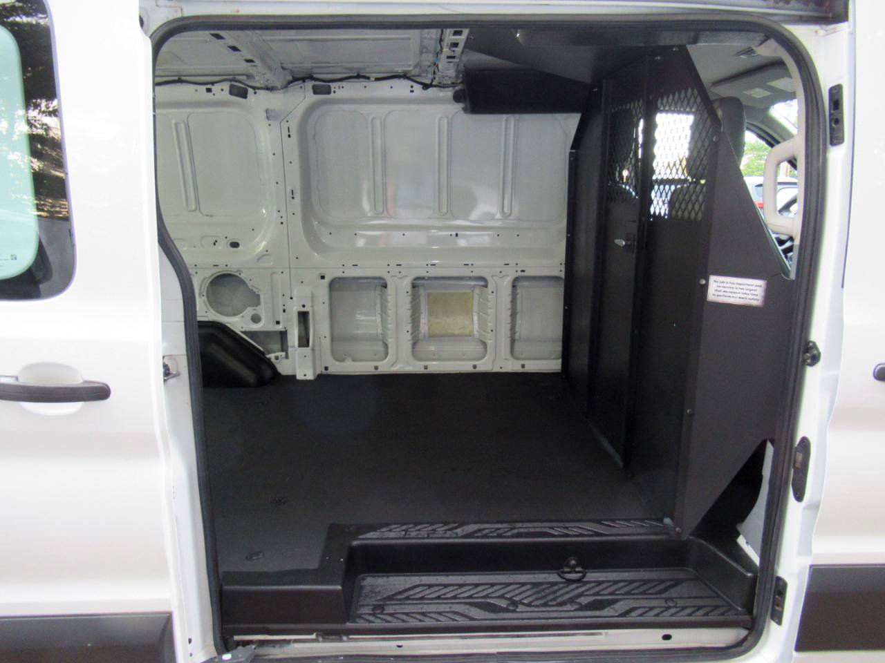 Used 2015 Ford Transit 150 130 Low Roof RWD image 12