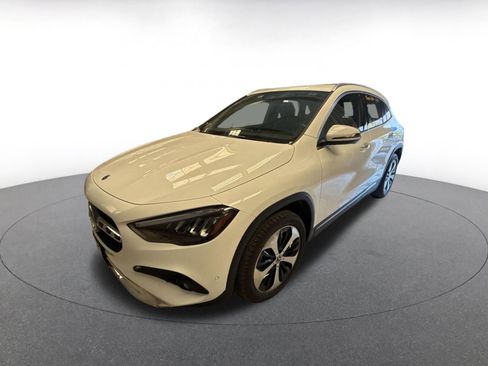 Used 2025 Mercedes-Benz GLA 250 image 4