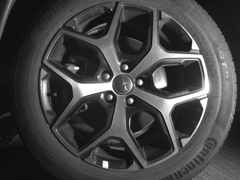 Used 2025 Jeep Compass Limited image 12