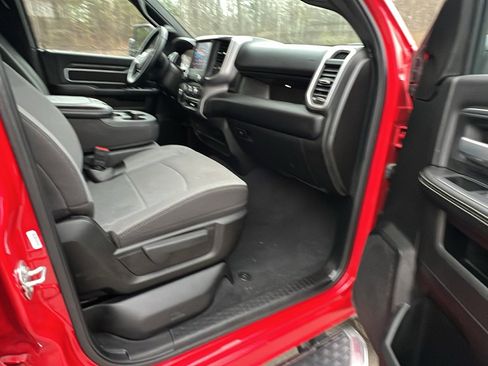 Used 2024 RAM 2500 Big Horn w/ Bed Utility Group image 19