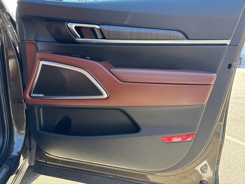 Used 2023 Kia Telluride SX Prestige image 6