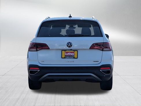 Certified 2023 Volkswagen Taos SE w/ Panoramic Sunroof Package image 6
