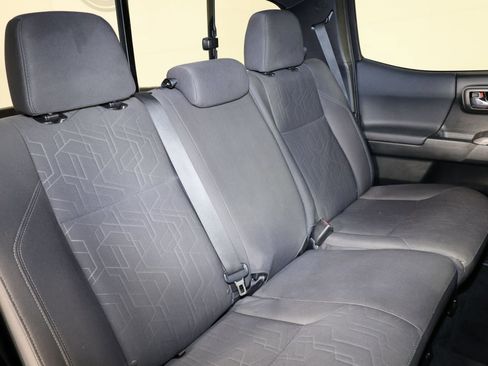 Used 2016 Toyota Tacoma TRD Sport w/ Towing Package RWD image 31