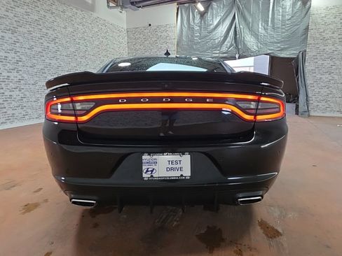 Used 2018 Dodge Charger SXT Plus RWD image 5