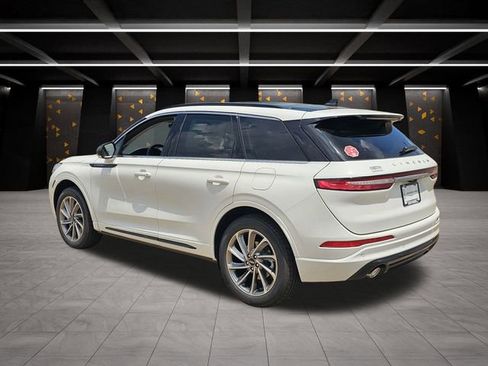 New 2025 Lincoln Corsair Grand Touring AWD/4WD image 6