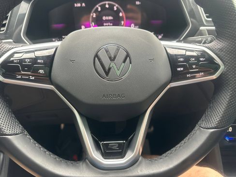 Used 2024 Volkswagen Tiguan SE R-Line AWD/4WD image 27