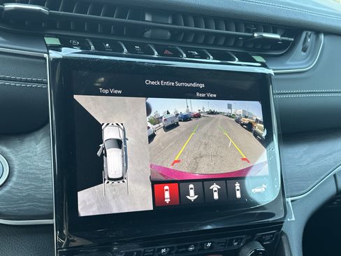 New 2025 Jeep Grand Cherokee L Limited w/ Luxury Tech Group II image 22