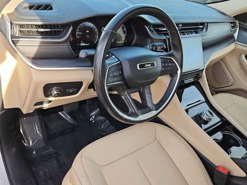 Used 2021 Jeep Grand Cherokee L Limited image 10