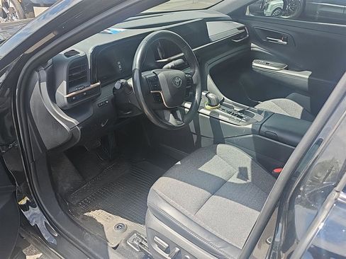 Used 2023 Toyota Crown AWD/4WD image 14