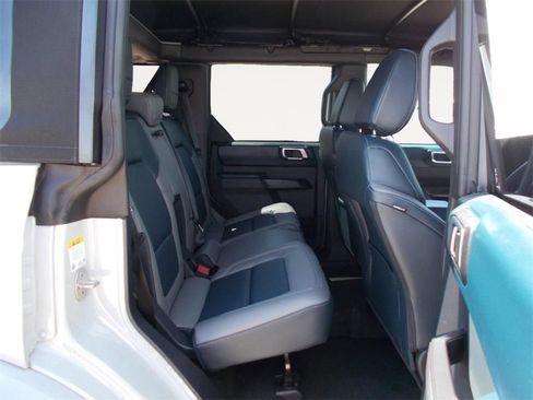 New 2024 Ford Bronco Outer Banks AWD/4WD image 11