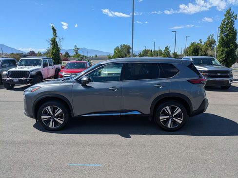 Used 2023 Nissan Rogue SL w/ SL Premium Package AWD/4WD image 9