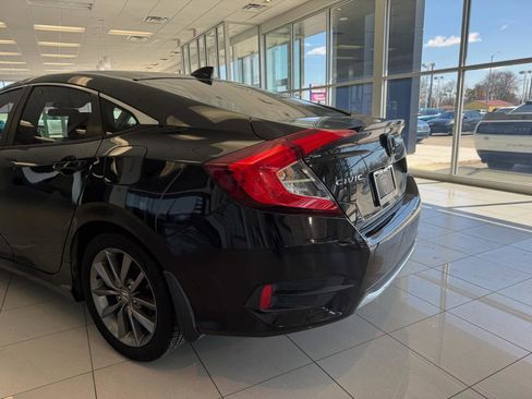 Used 2019 Honda Civic EX image 10