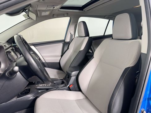 Used 2017 Toyota RAV4 XLE image 5