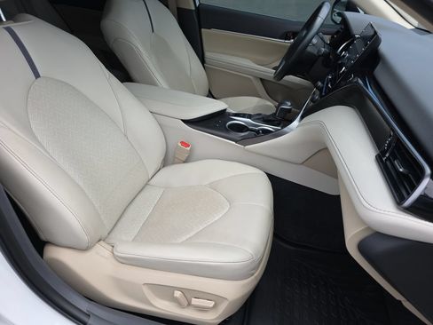 Used 2023 Toyota Camry XLE w/ Cold Weather Package AWD/4WD image 32