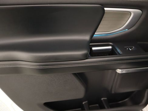 Used 2025 Ford Expedition Max Platinum image 19