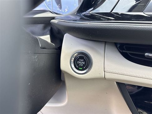 Certified 2023 Buick Envision Avenir AWD/4WD image 17