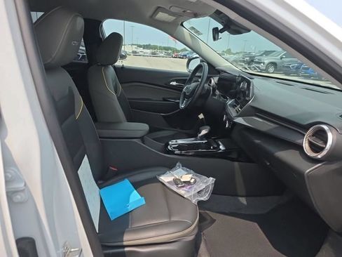Used 2024 Chevrolet Trax ACTIV FWD image 19