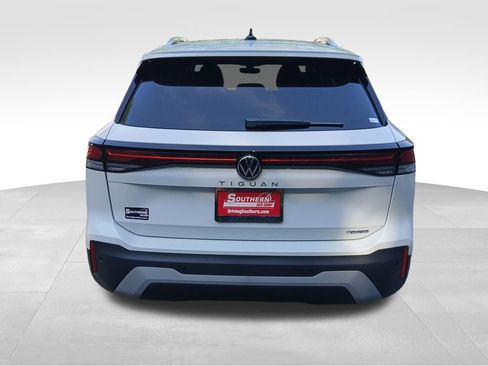 New 2025 Volkswagen Tiguan S image 4