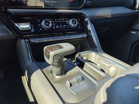 Used 2024 GMC Sierra 1500 AT4 w/ Technology Package image 25