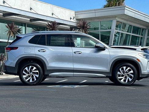 New 2025 Volkswagen Tiguan S image 4