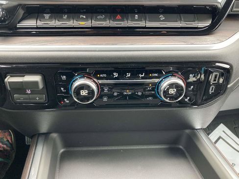 New 2026 GMC Sierra 2500 SLT w/ SLT Convenience Package image 21