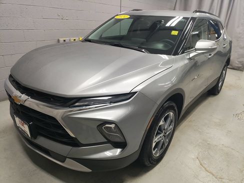 Used 2024 Chevrolet Blazer LT FWD image 17