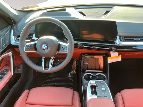 New 2026 BMW X1 xDrive28i w/ Technology Package image 10
