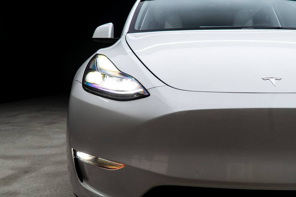 Used 2021 Tesla Model Y Performance AWD/4WD image 6